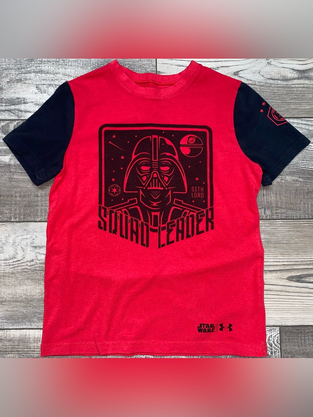 Under Armour Star Wars Red Black Darth Vader Tee Kids Small Boy’s YSM 8